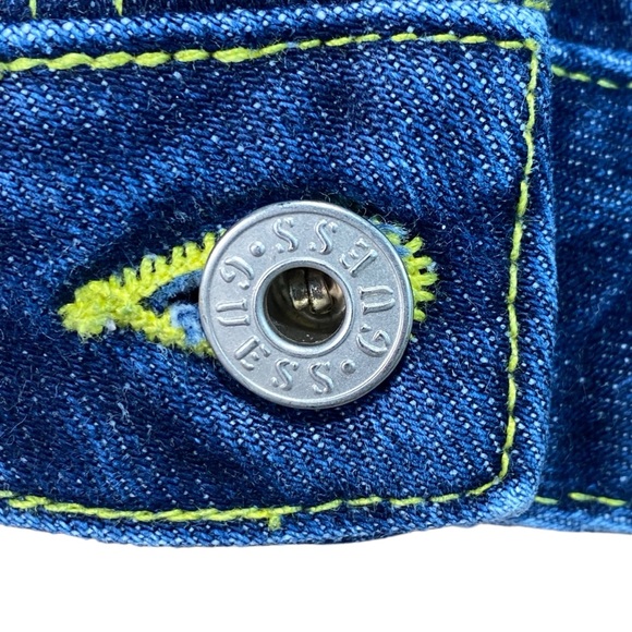 Guess Vintage 90’s Dark Denim Jacket w/ Neon Yellow Stitching size M - Picture 3 of 16